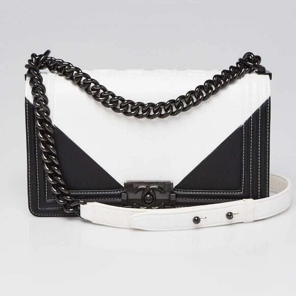 Chanel Black/White Quilted Calfskin Leather Geometric Medium Boy Bag - Picture 1 of 11